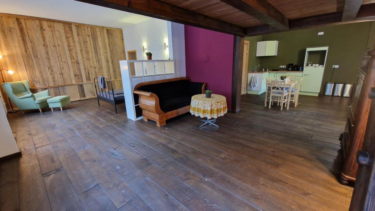 Liebevoll Sanierte Altbauwohnung Waldsieversdorf Exterior photo